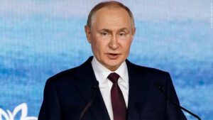 Putin: Tropas ocidentais na Ucrânia serão "alvos legítimos"