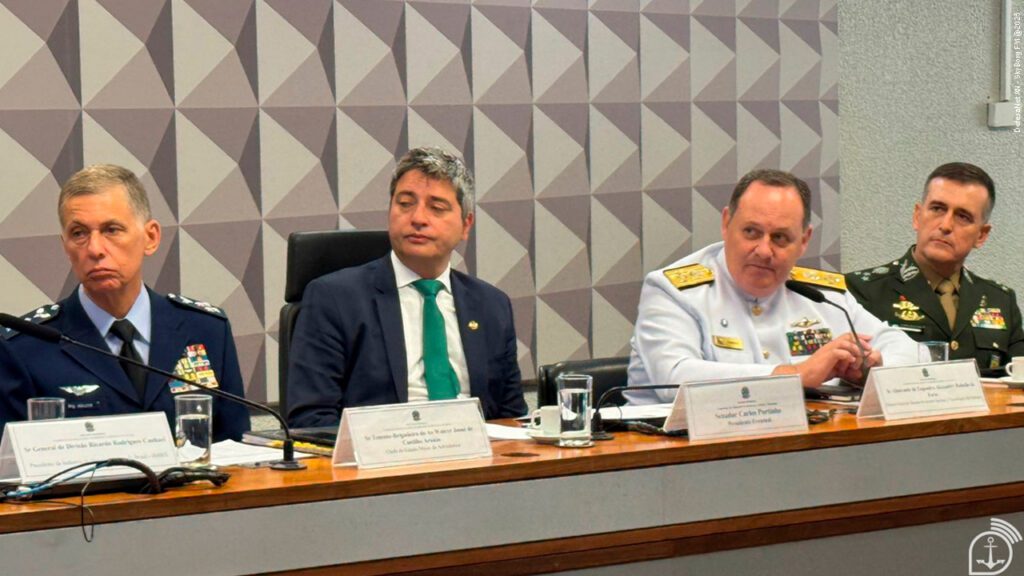 Marinha defende no Senado PEC que garante orçamento mínimo e continuidade de programas estratégicos de Defesa