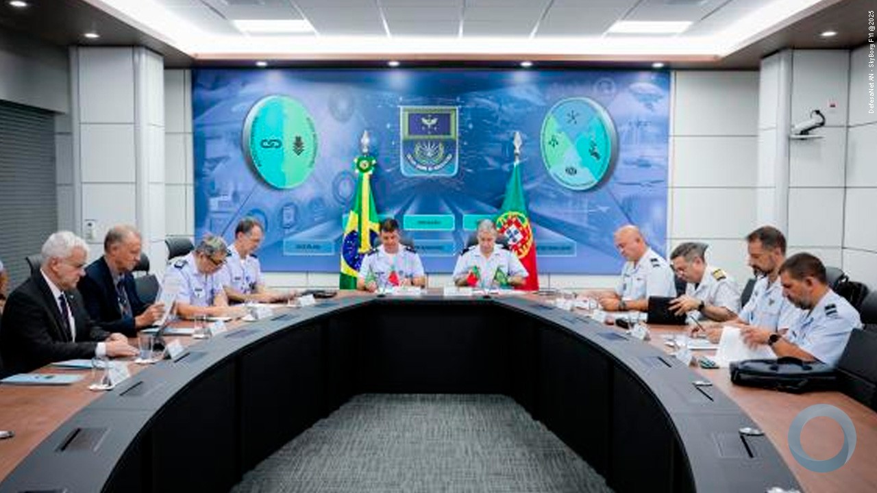 Estado-Maior da Aeronáutica recebe comitiva do Estado-Maior da Força Aérea Portuguesa