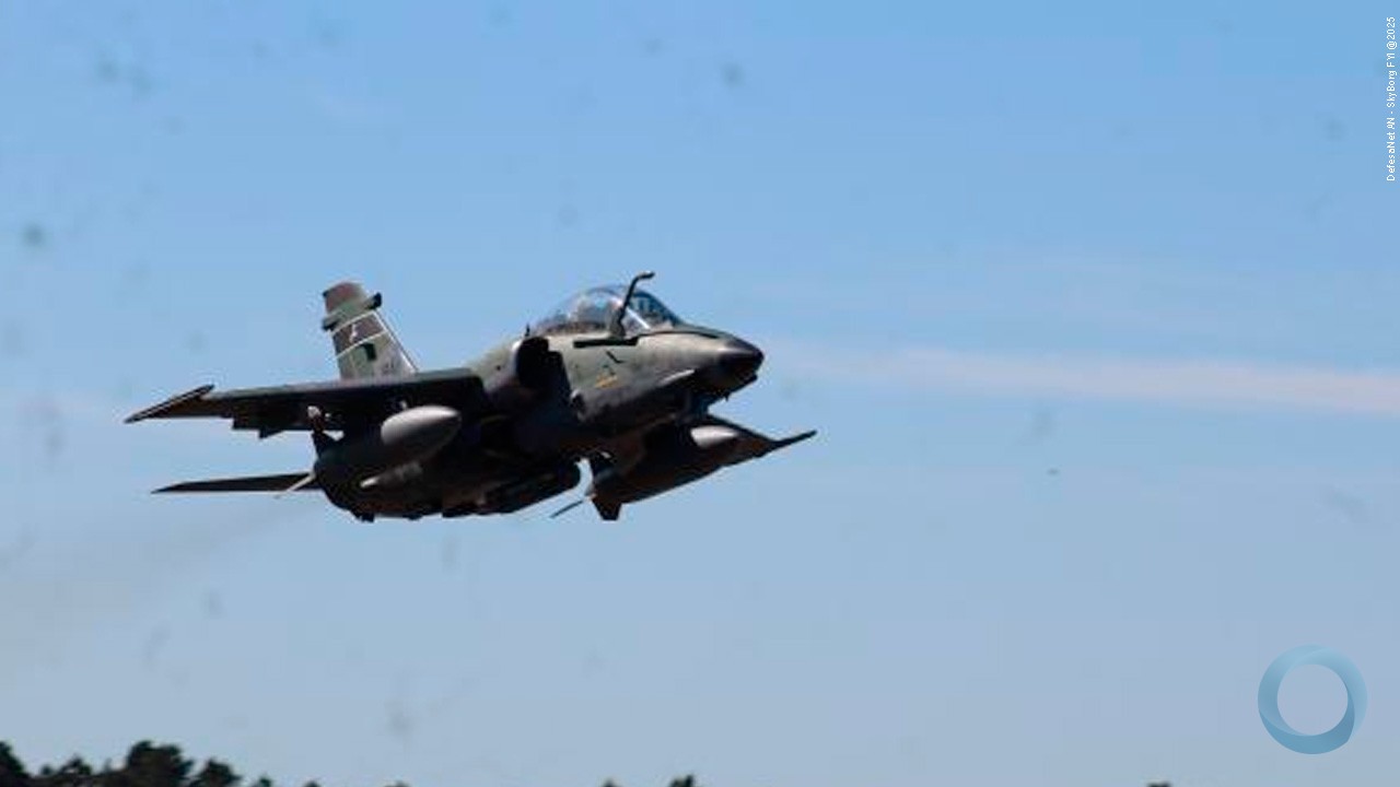 Em nova fase da Operação Atlas, aeronaves A-1M se deslocam para Boa Vista (RR)