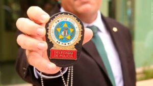 PEC da Segurança Pública tem emendas que pretendem extinguir a carreira de Delegado de Polícia