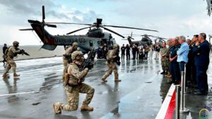 Ministro da Defesa visita NAM “Atlântico” em Belém durante a Operação “Atlas”