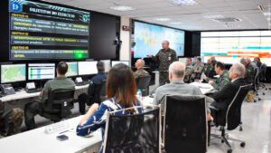 Operação Atlas: Ministro José Múcio acompanha ações das Forças Armadas no Centro de Operações Conjuntas