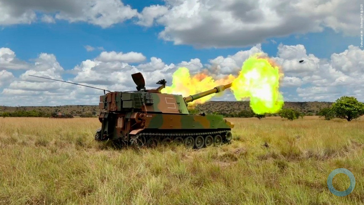 Exército e Força Aérea realizam exercício de tiro real com armas coletivas na Amazônia