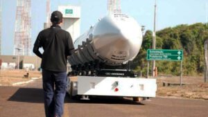 Sul-Coreanos iniciam integração de cargas no Centro de Lançamento da FAB, no Maranhão