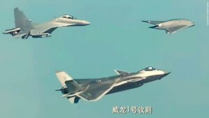 China apresenta o drone furtivo GJ-11 “Dragão Misterioso” em voo conjunto com caças J-20 e J-16D