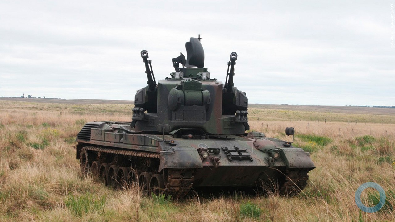 Emprego da viatura blindade de combate Gepard 1A2 na Operação Punhos de Aço 2025: desafios do tiro sem a aquisição pelo radar