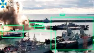 Ucrânia afirma ter atingido submarino russo no Mar Negro com drone subaquático: verificação, impacto militar e versão russa