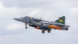 FAB e SAAB testam a capacidade do F-39 Gripen de lançar bombas