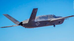 YFQ-42 é escolhido pelo USMC para testar integração com caças tripulados no programa MUX TACAIR