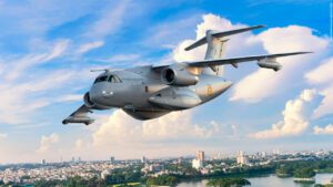 Embraer e Mahindra avançam na estratégia de localização na Índia com plano de instalar MRO para o C-390 Millennium