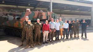 Exército Brasileiro avalia desenvolvimento de simulador para o obuseiro autopropulsado M109A5+BR