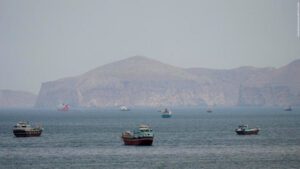 Crise no Estreito de Ormuz expõe fragilidade geopolítica e eleva risco de conflito ampliado