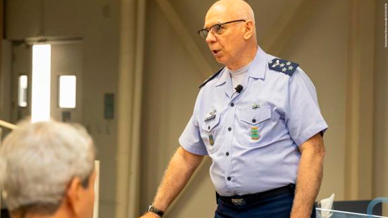 Comandante da Aeronáutica reforça relevância estratégica da Indústria de Defesa brasileira