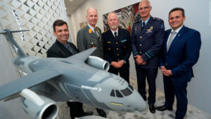 Embraer anuncia novos dispositivos de treinamento do C-390 Millennium na Suécia e na Áustria
