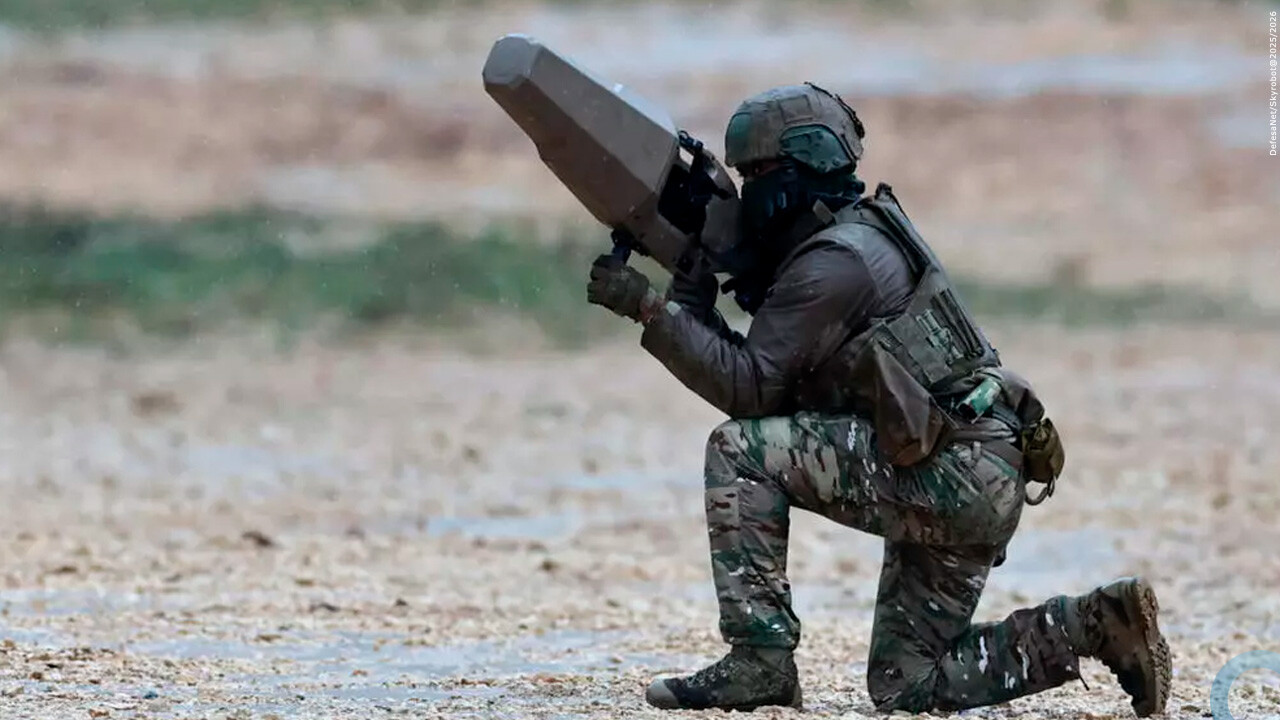 França aumenta orçamento militar e amplia poderes do governo em caso de ameaça à segurança nacional
