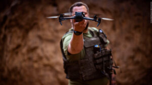 Ucrânia e Finlândia unem experiência de combate e indústria na produção de drones