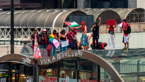 Democracia exige coerência: depredação não pode ter proteção política