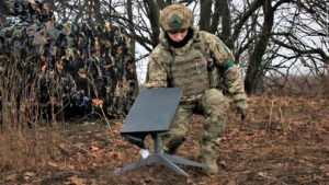 Ucrânia: crise da Starlink expõe os limites da autonomia militar de Kiev